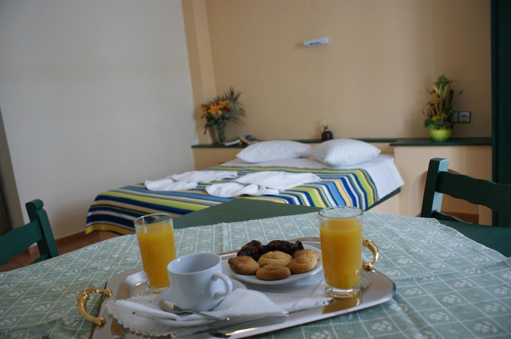 Jason Studios & Apartments Naxos City Chambre photo